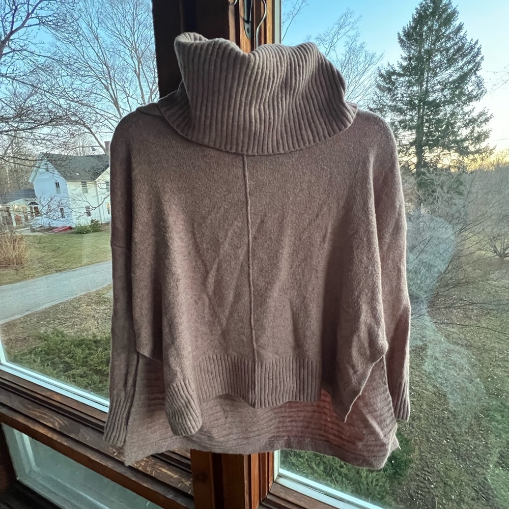 Ruby Moon Turtleneck